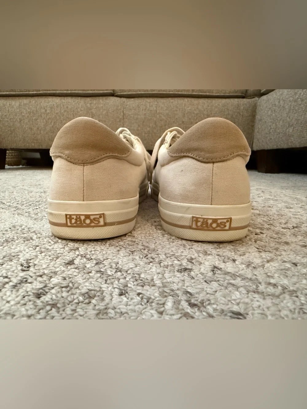 Taos Z-Soul Side Zip Lace Up Light Tan Canvas Sneakers Sz 9